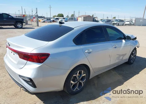 2020 Kia Forte Lxs z USA, uszkodzony, nr VIN 3KPF24AD3LE247229